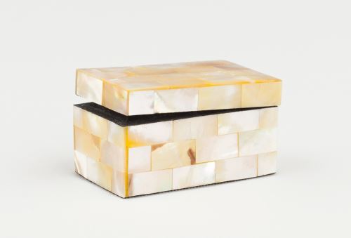 Pearl box, 7x4x4cm