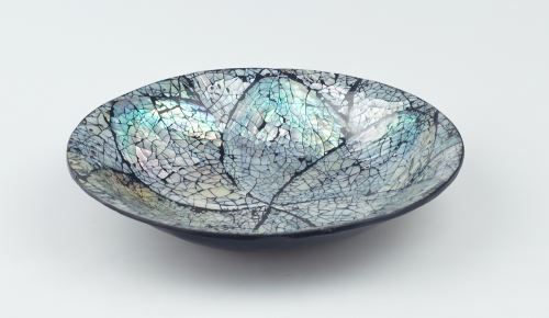 Plate of nacre, green- blue